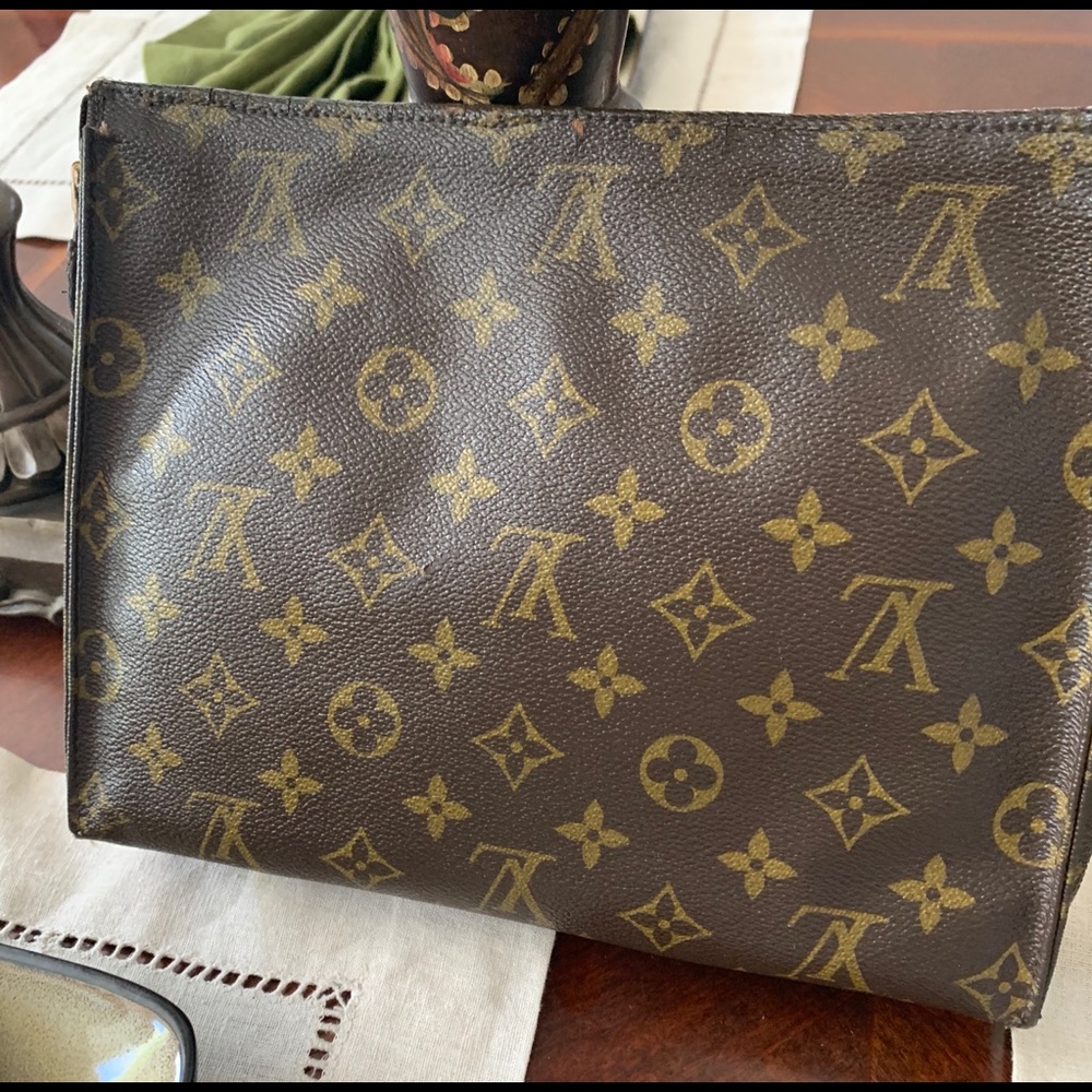 Louis Vuitton clutch